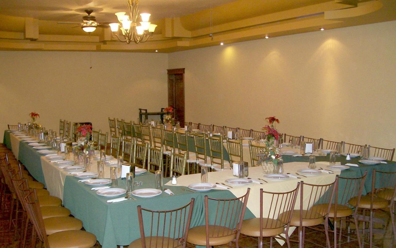 Hotel El Dorado Sabinas Esterno foto